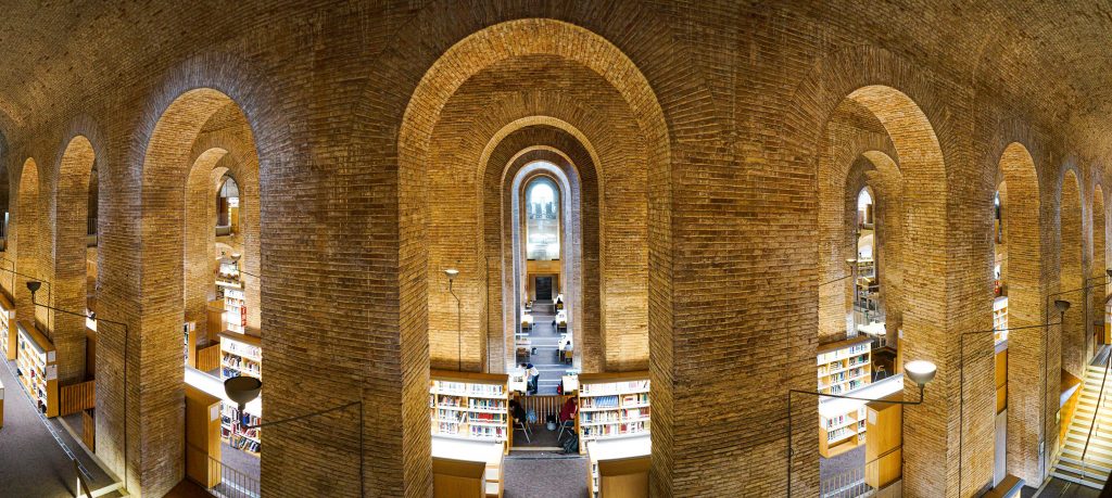 Bibliothek der "Universitat Pompeu Fabra"